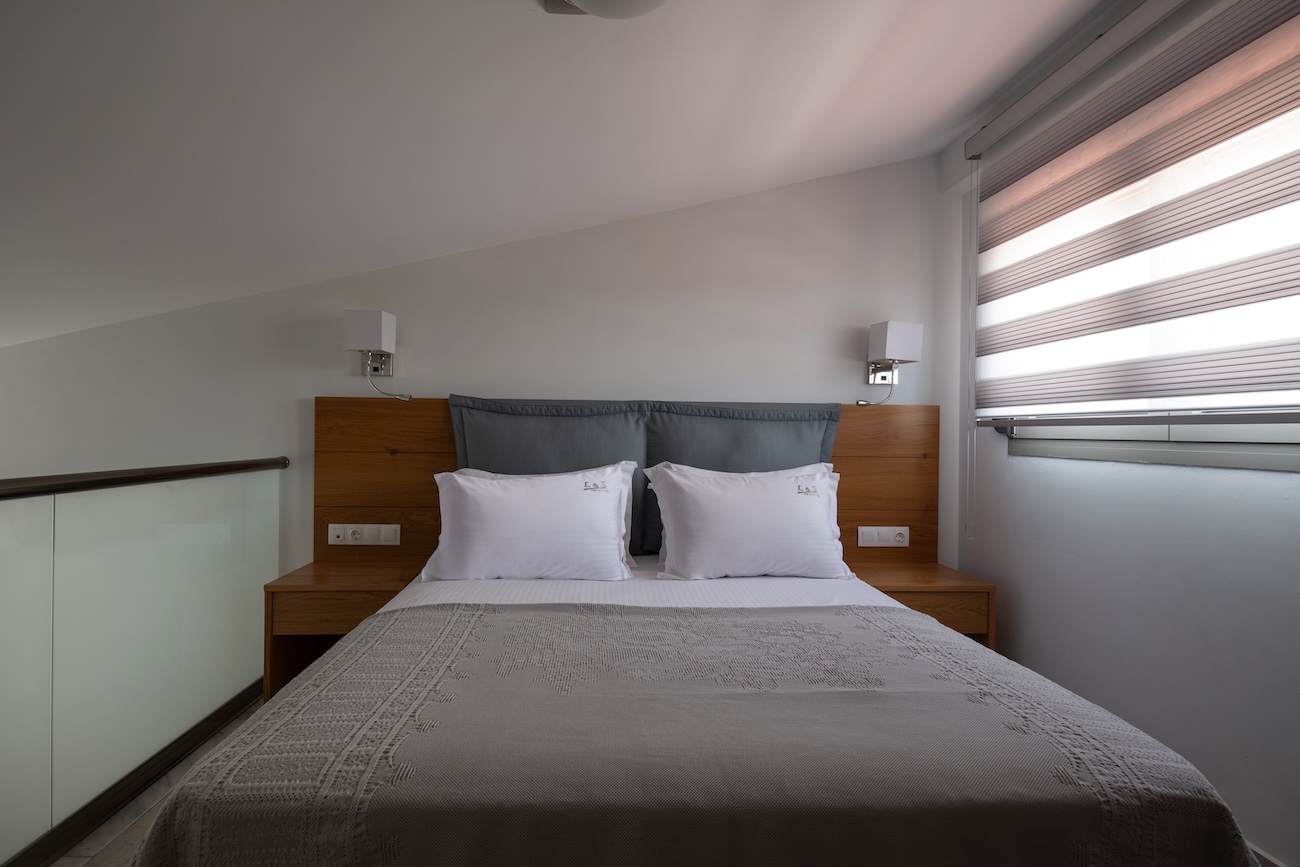 Tiara Holidays - Leon Villas - Family Maisonette - bedroom